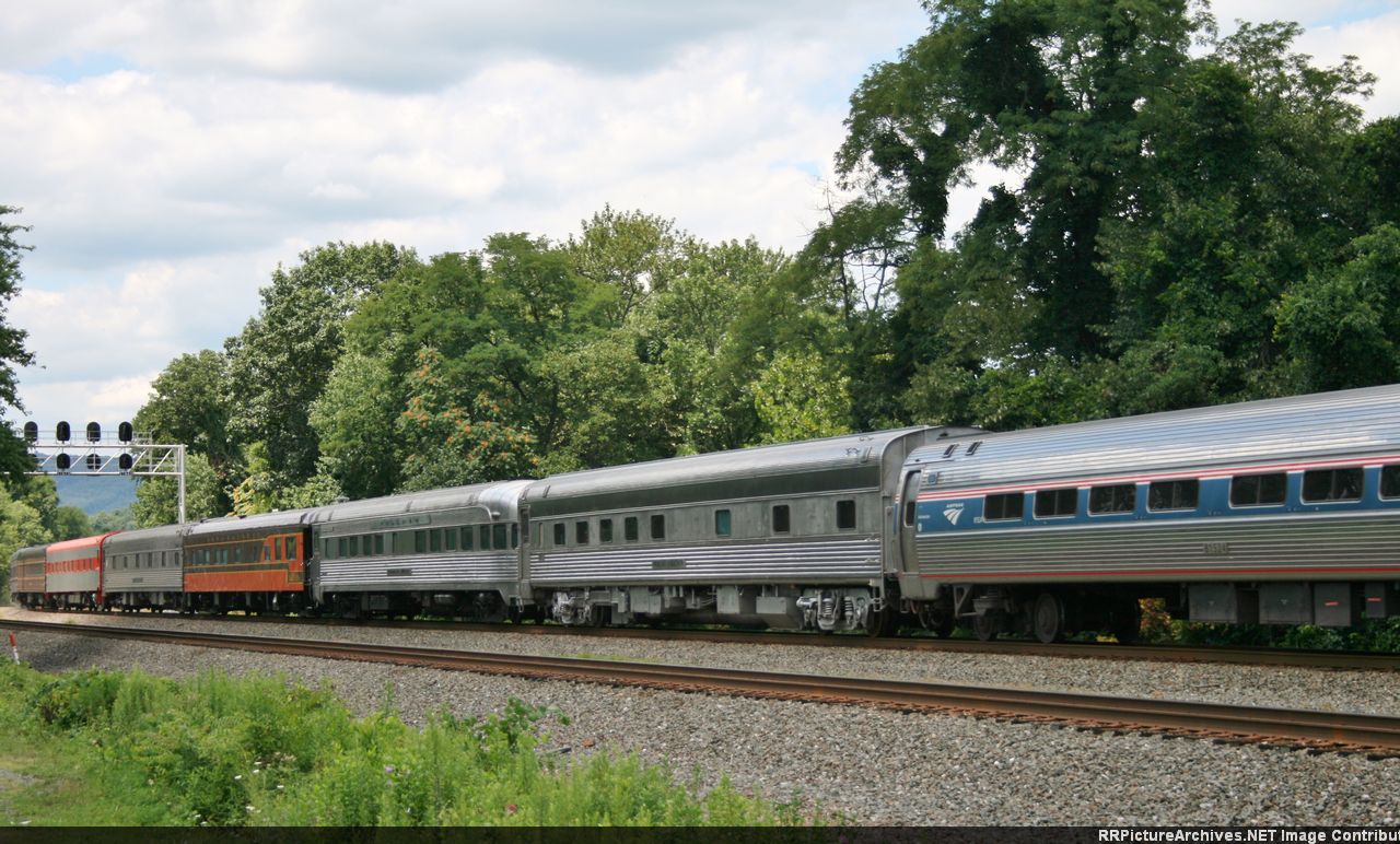 Private Varnish on Train 42